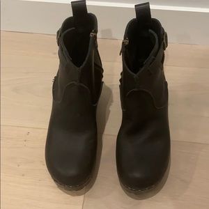 No. 6 Zip up Clog Boot - 37